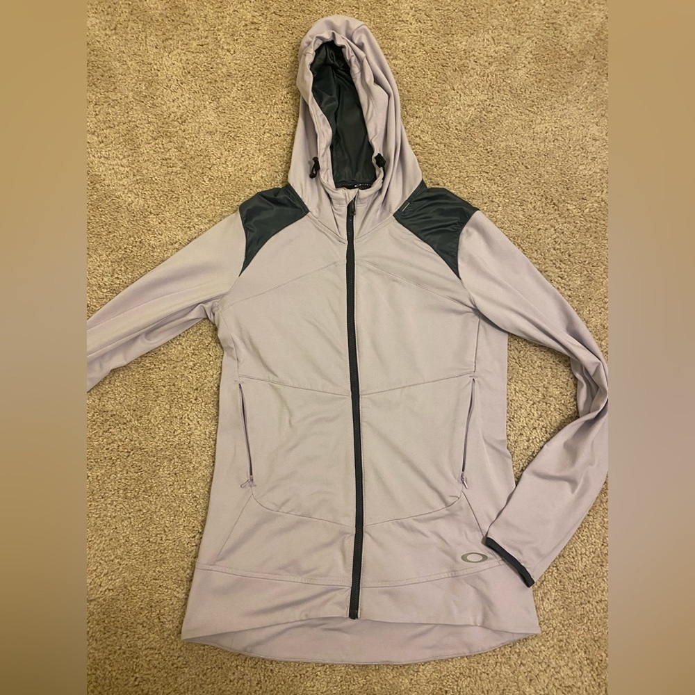 Oakley lilac zip up jacket; women’s small.